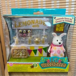 Lil woodzeez lemonade stand set NIB